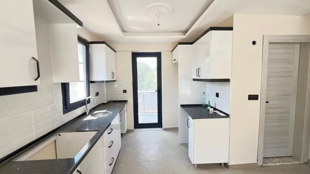 Fitted kitchen